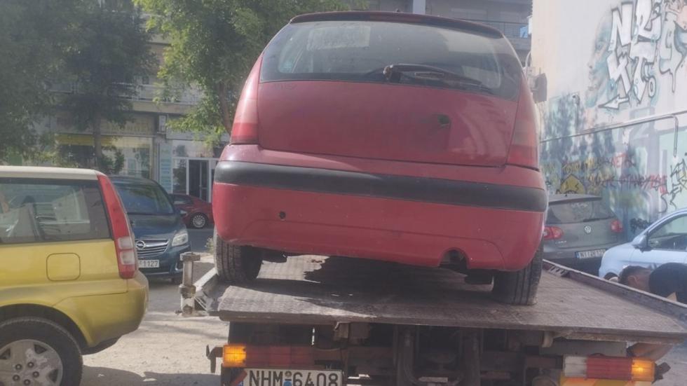 Θεσσαλονίκη: «Σκούπα» σε 381 παρατημένα αυτοκίνητα 